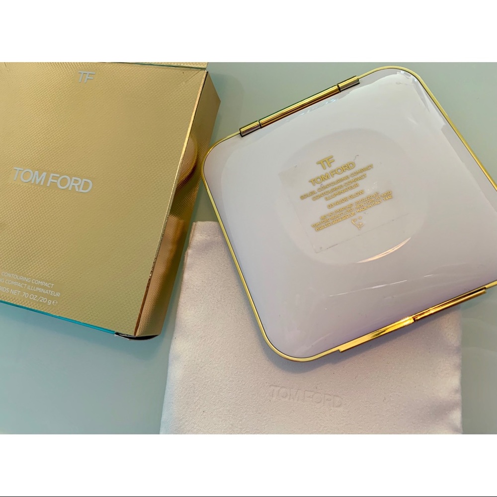 Tom Ford Soleil Contouring Compact 🌟 - Picture 5 of 7
